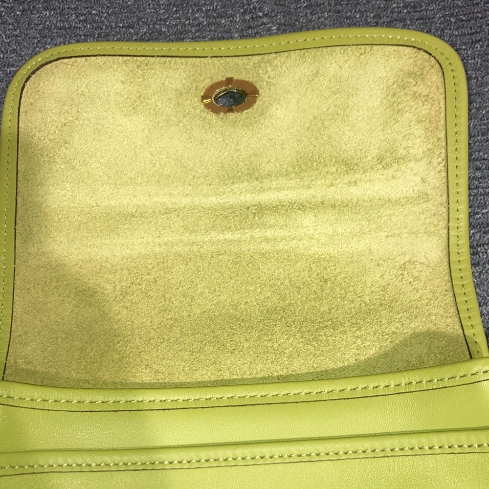 Coach limited edition Lime Green Crossbody Bag - Picture 3 of 7